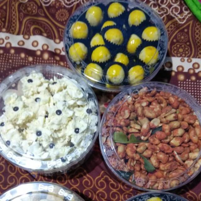 

Kue kering/Kue lebaran