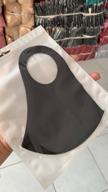 TOTOTAshop.Masker KOREA,bahan SCUBA tebal.bisa di cuci setelah pakai.