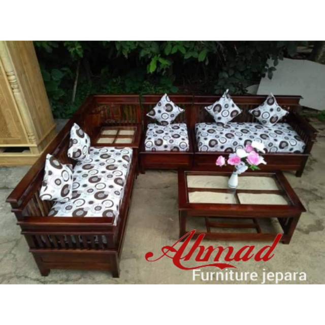 Kursi tamu sudut jok