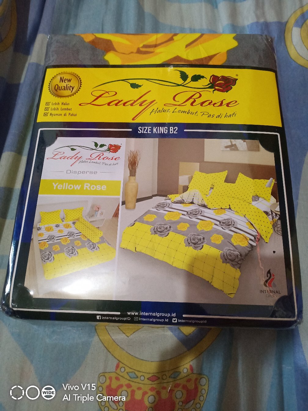 Sprei Lady Rose Uk. King (180x200) Dan Uk. Queen (160x200) Motif Bunga Bunga Kombinasi