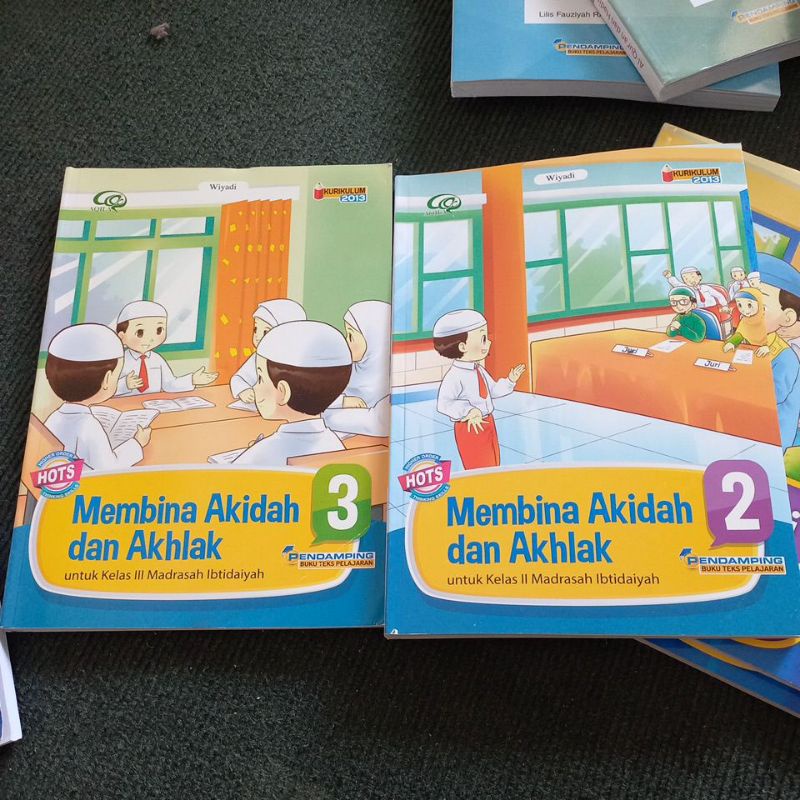 

Akidah akhlak kelas 1 2 3 4 5 6 SD & MI // Aqila kurikulum 2013