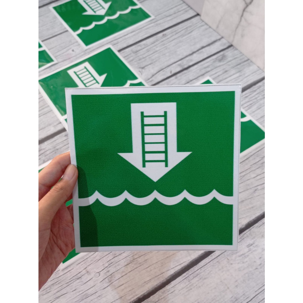 

STICKER SAFETY SIGN WITHOUT TEXT EMBARKATION LADDER / STIKER SAFETY SIGN GLOW IN THE DARK / STICKER KESELAMATAN KAPAL MENYALA
