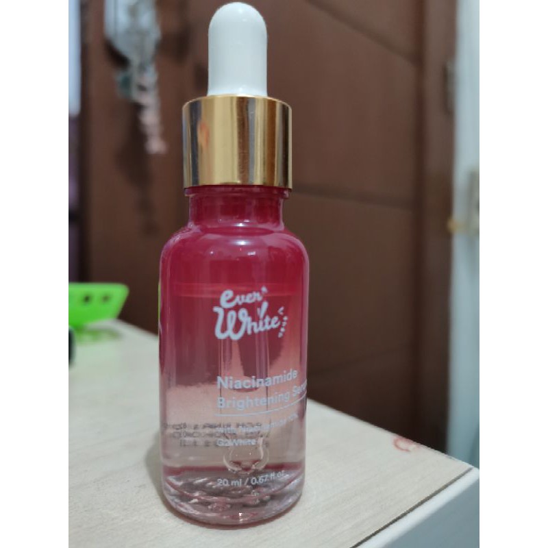 Ever White Niacinamide Brightening Serum