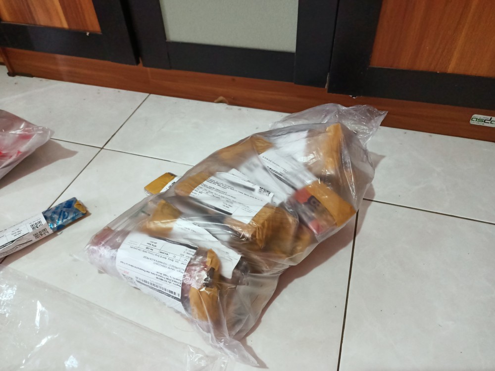 Sticker Fragile Awas Pecah Please Handle With Care Sticker Pengiriman