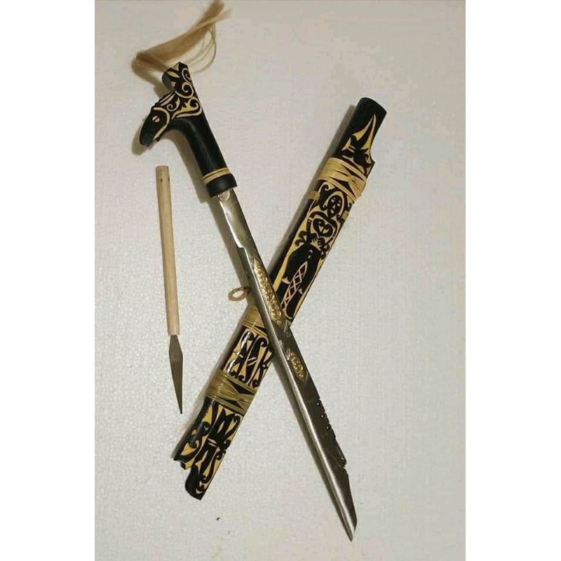 MANDAU DAYAK ASLI KALIMANTAN