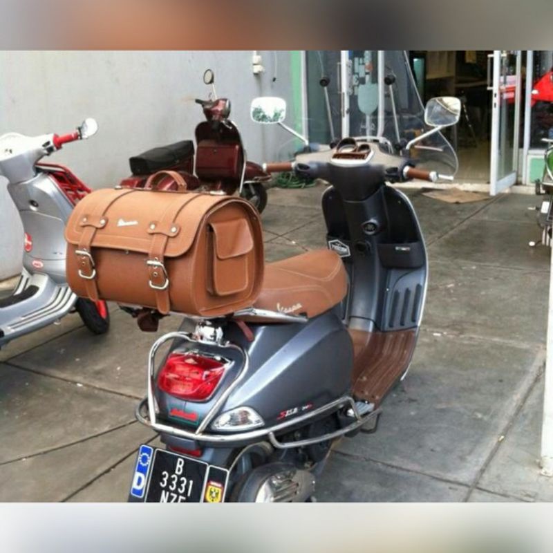 tas motor vespa leatger