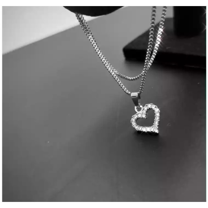 kalung putih free liontin love