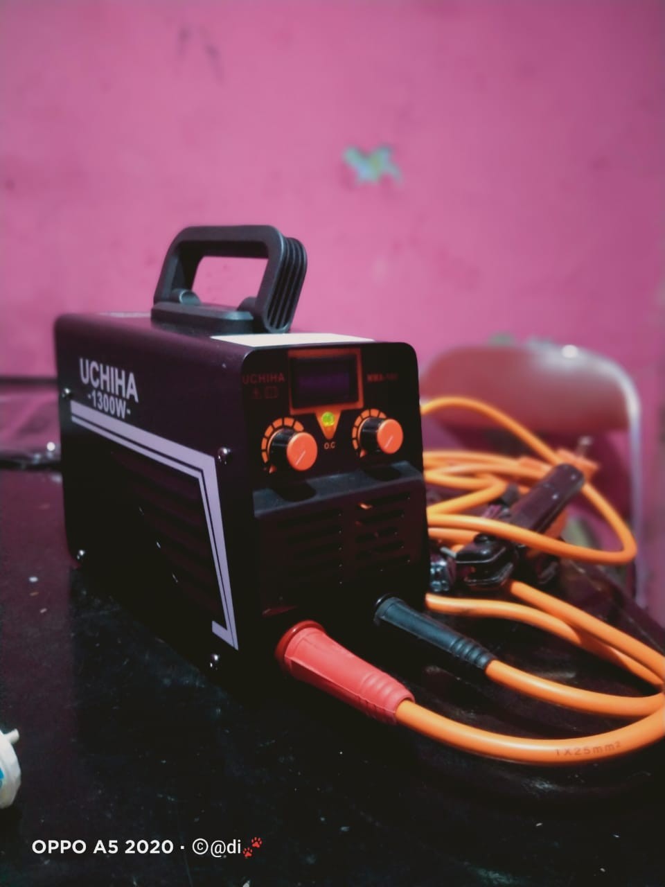 Uchiha 1300 W Mesin Travo Las Listrik Inverter 2 Tombol Super Digital 160a Mesin Las Tercanggih