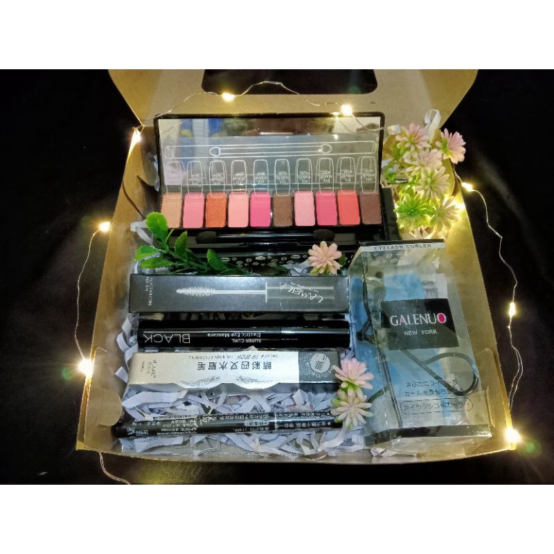 

kado/Hampers make up murah