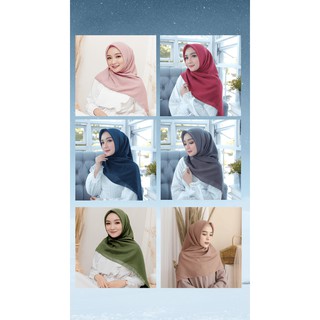 Hampers Hijab Bella Square Segi Empat atau Pashmina Free Kartu Ucapan