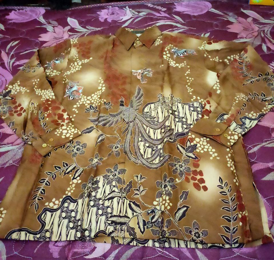 (bisa Cod) Kemeja Batik Semi Sutra Kreep Puring Istimewa Pundak Pakai Busa