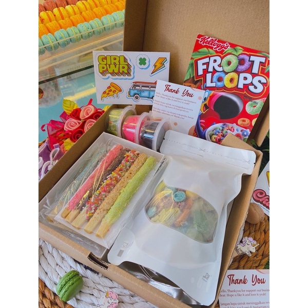 

Paket souvenir box (a)
