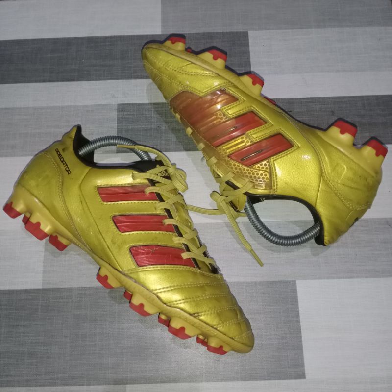 Sepatu bola Adidas Second original