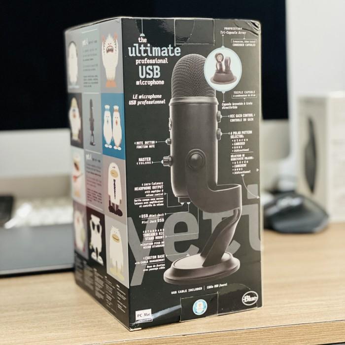 Blue Microphones Yeti Professional USB Microphone Blackout Edition