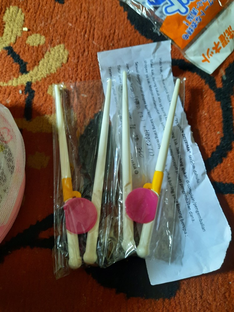 Alat Bantu Pembersih Baju Mesin Cuci  Bola Laundry Ball Karet Rubber