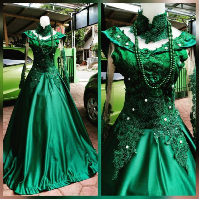 Gaun mewah hijau