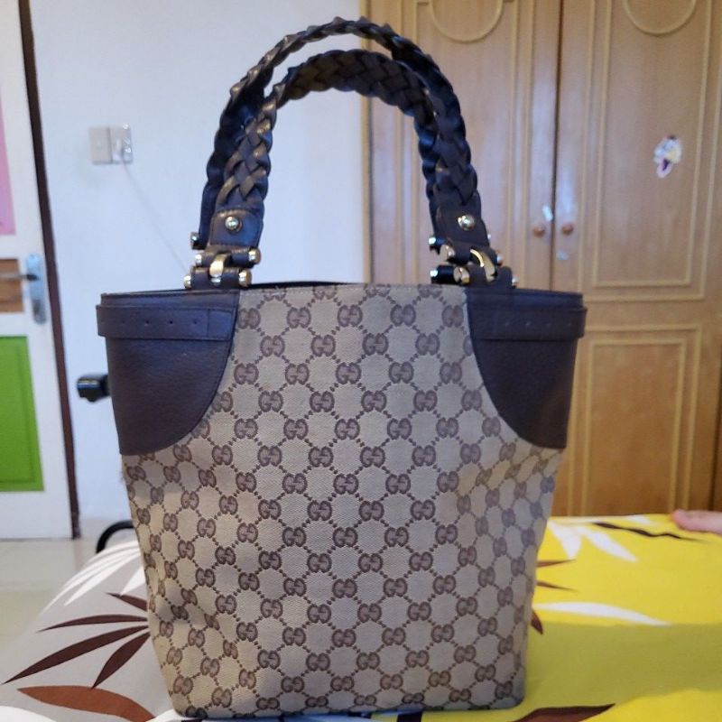 Gucci tote bag