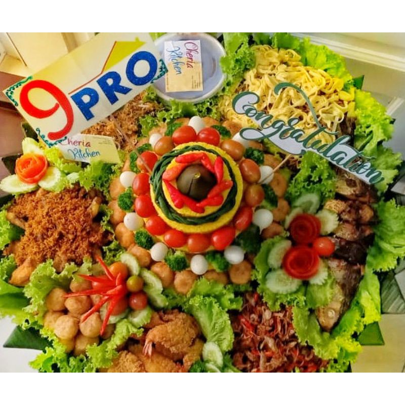 

Tumpeng
