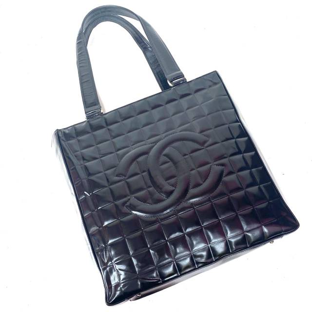 Tas chanel vintage chocolate bar quilted north south patent leather authentic auth ori original