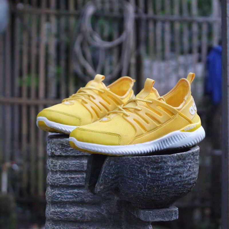 Sepatu Kets Adidas Tubular Wanita, Grade Ori , 36 -40