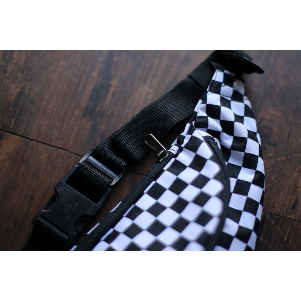 Endarfootwear - Vans Waist Bag Checkerboard Black White