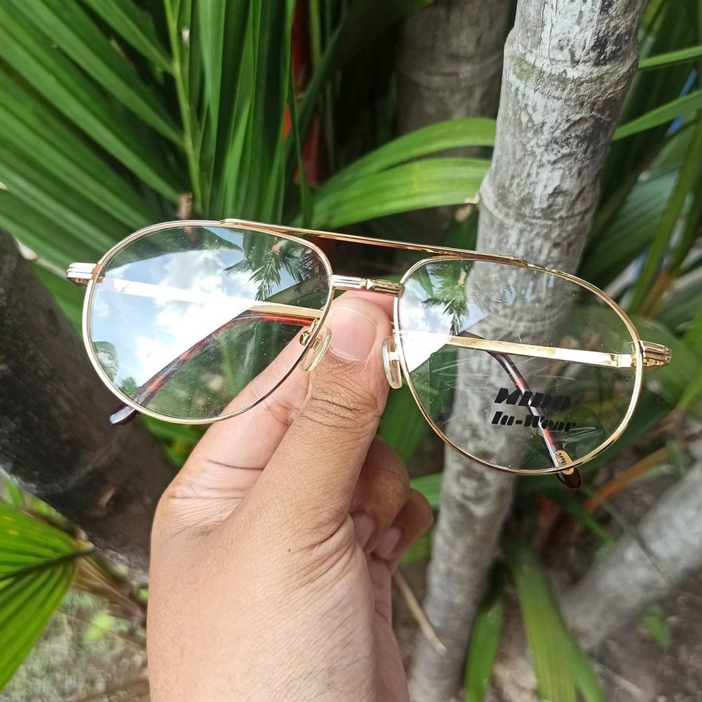 Kacamata vintage merk mido