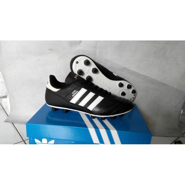 Sepatu bola adidas Copa mundial - Hitam- 38