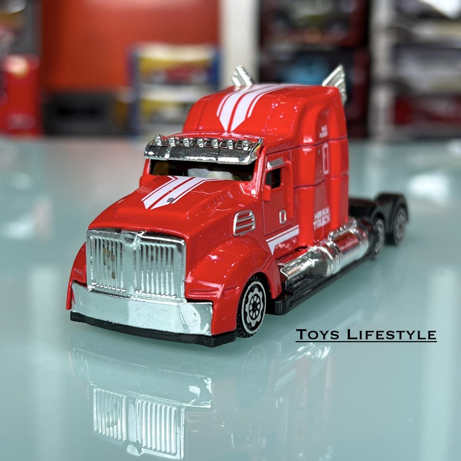 Mobil Truck Diecast Heavy Truck Seperti Transformer Optimus Prime