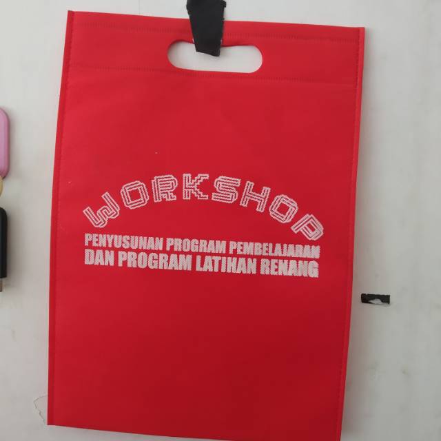 

Tas spundbond ukuran standart include sablon - LANGSUNG KIRIM