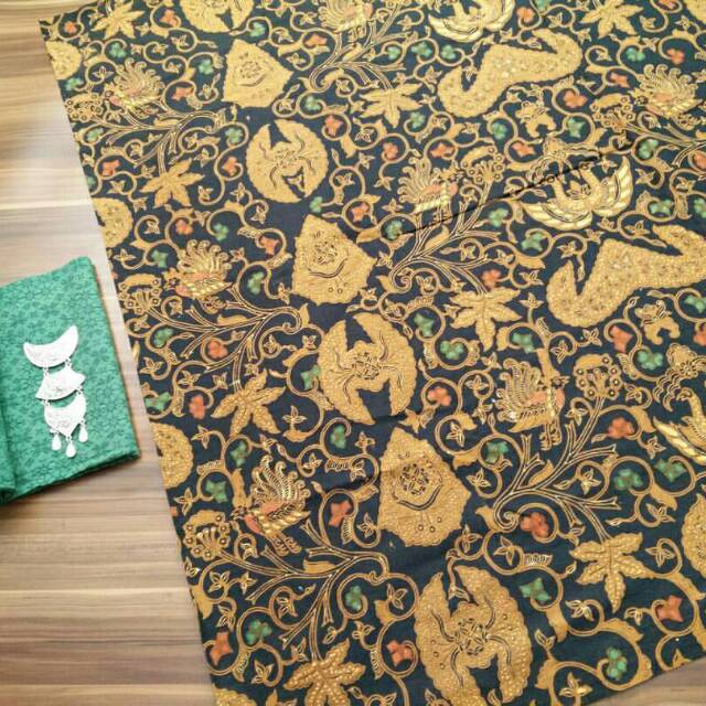 Batik solo wahyu tumurun coletan