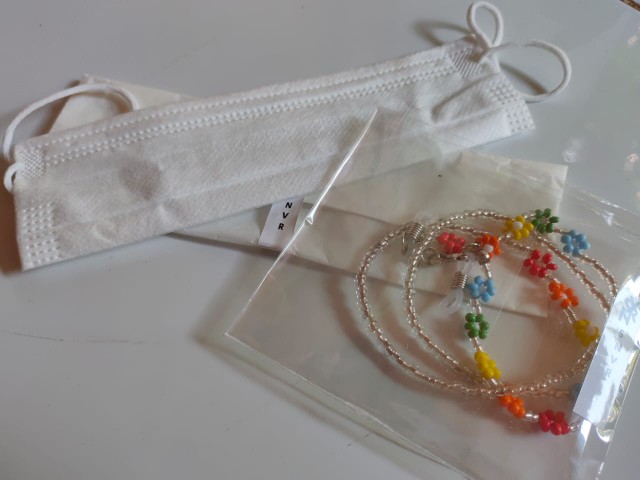 Pengait Kaca Mata | Gantungan Kaca Mata | Strap Holder Kacamata | Pengait Tali Gagang Kacamata Karet