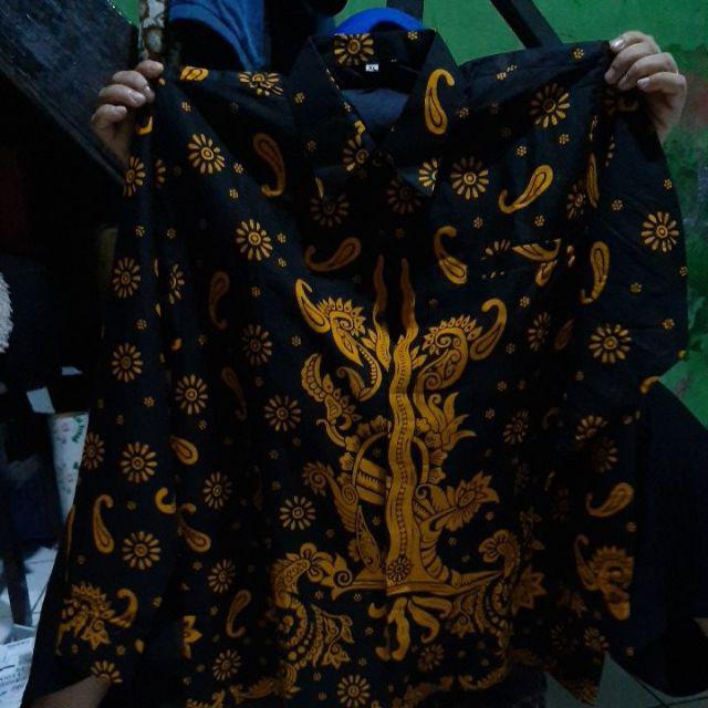 Batik Solo Keris Emas Kemeja Pria Katun Halus Lengan Panjang Full Furing