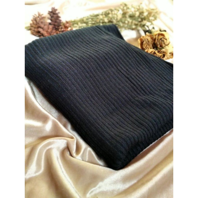 Rok Rajut / Rok Knit / Long Skirt Knit / Rok Panjang Rajut / Rok Span Rajut / Rok Span Knited-Hitam