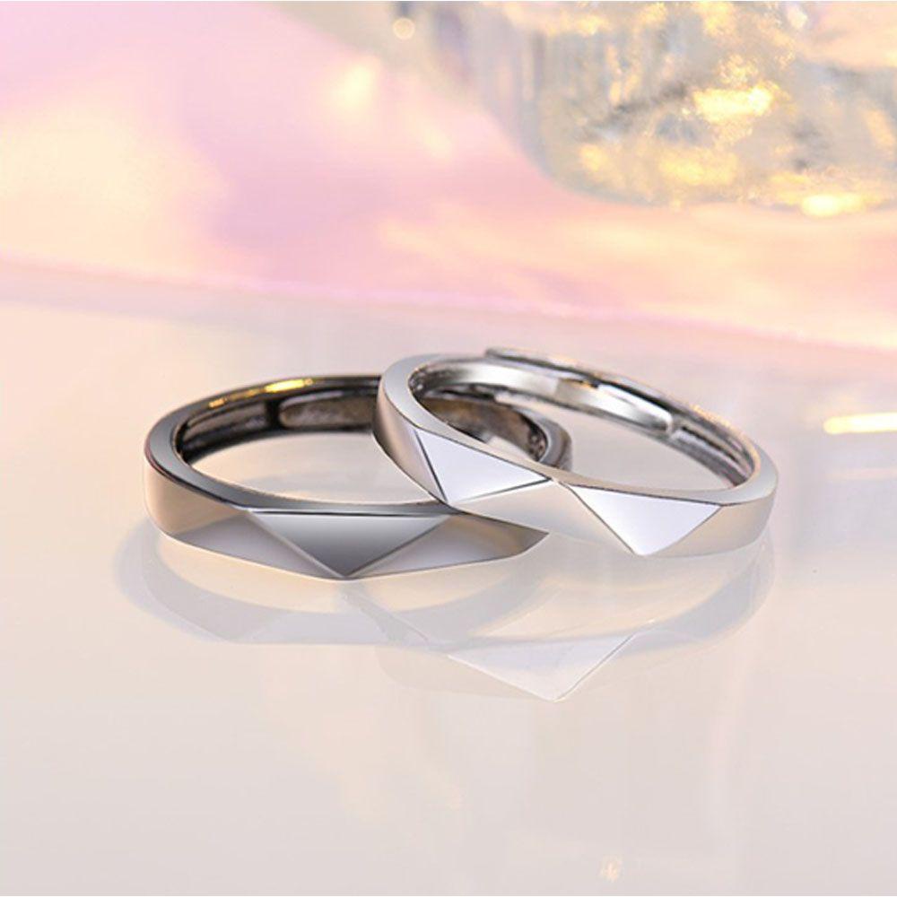 Cincin LILY Couple Tunangan Putih Hitam Geometris