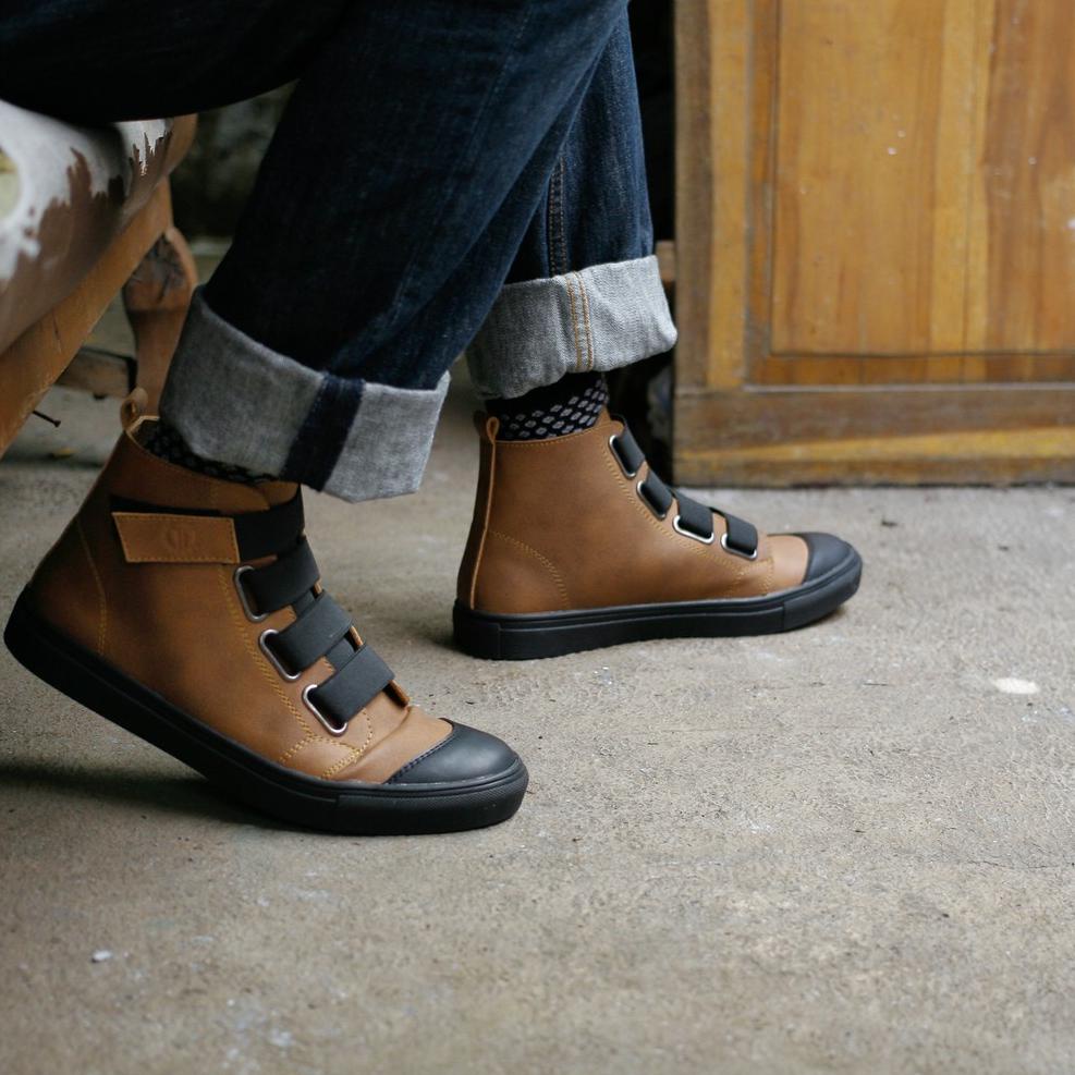 ぬ Marx Brown | Sepatu Boots Strap Pria Simpel Casual Laki Kasual Jalan Velcro Men Boot | FORIND Trag