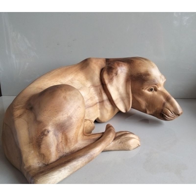 pajangan patung anjing
