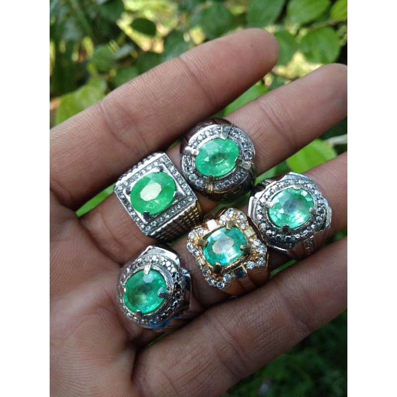 zambrut chatam 9 skala Mohs