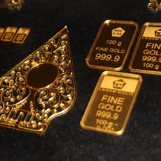 Custom Replika Gold / Replika Emas