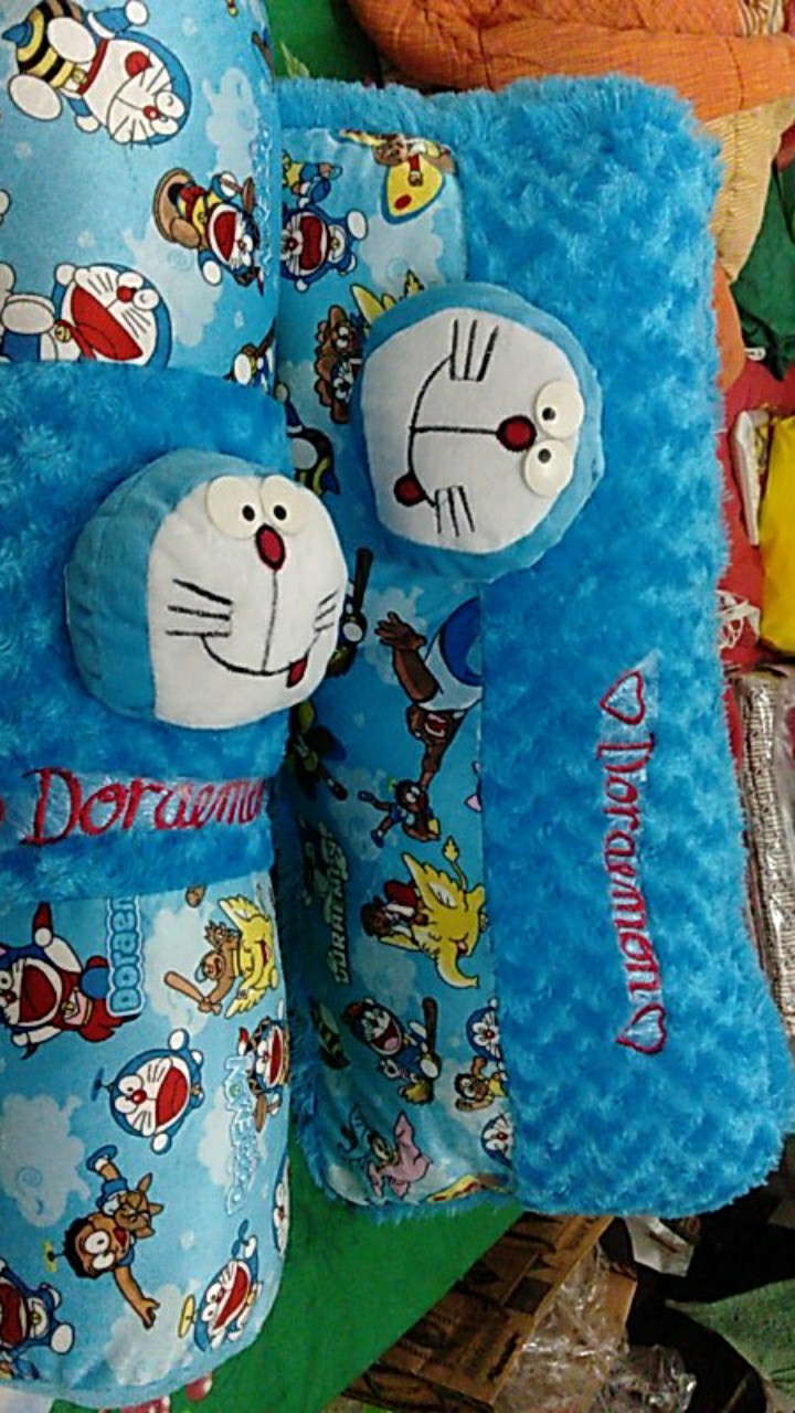 Bantal Guling / Bantal Cinta Karakter