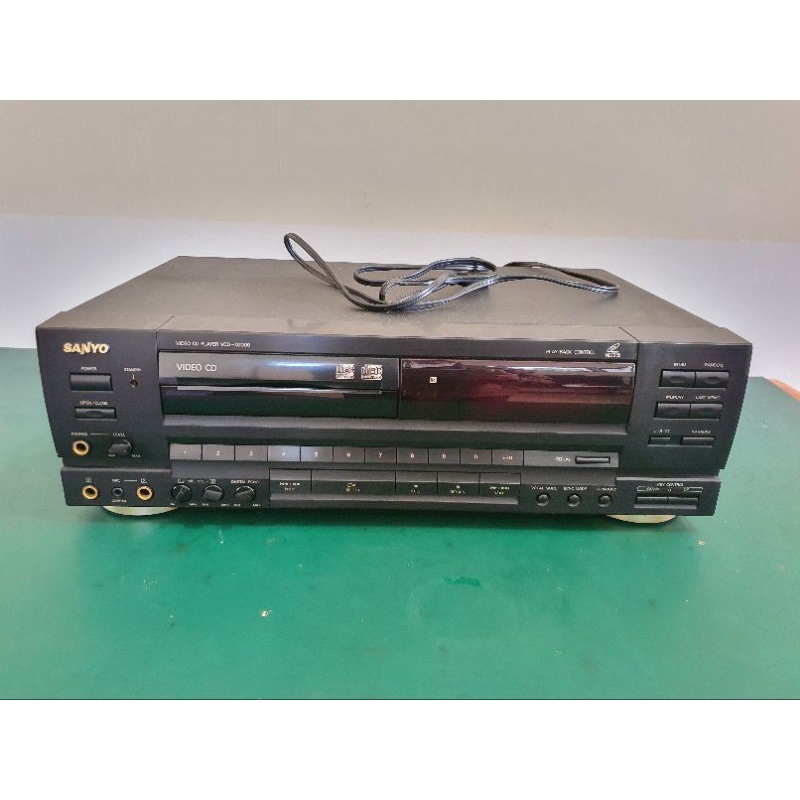 VCD Sanyo D2000