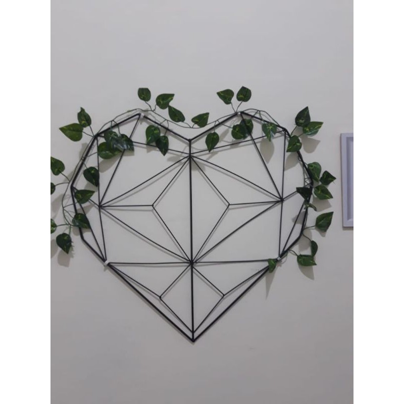 preloved/bekas love wire grid wall hijang love bentuk hati/hijang heart pajangan besi warna hitam