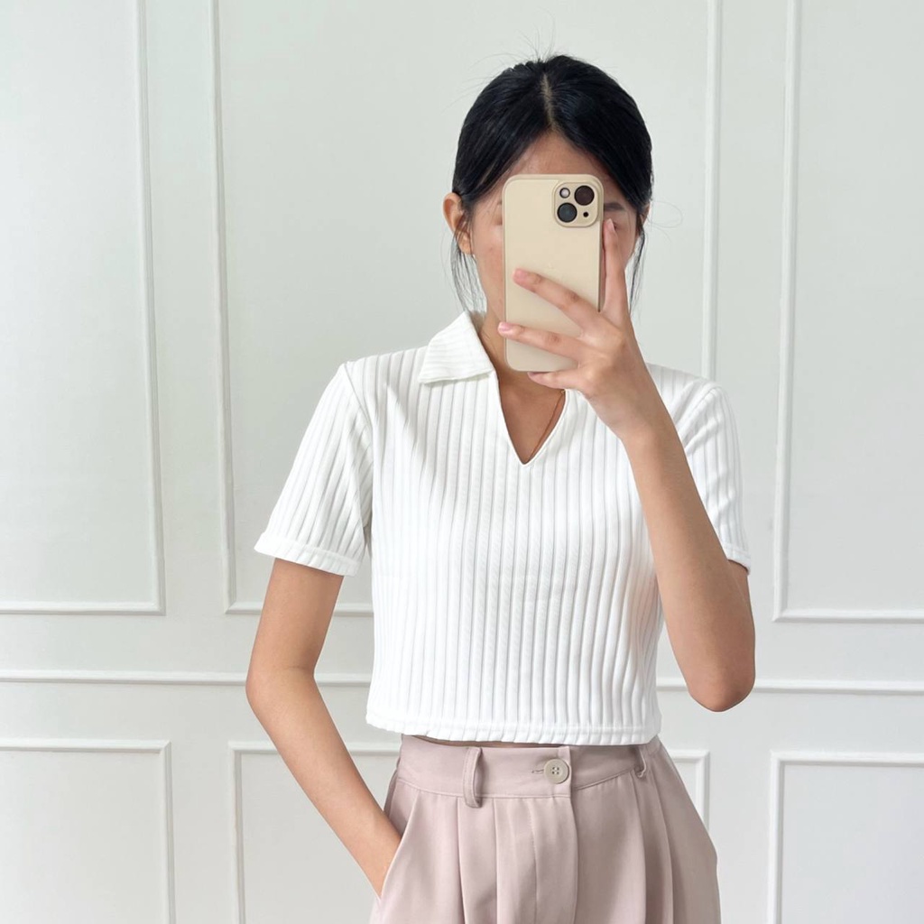 Lily Top 260 - Kaos Knit Rib - Kaos Pendek Wanita - Kaos Polo Crop-Putih