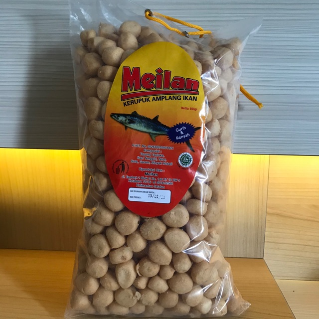 

Amplang meilan 500 gram / amplang ikan tenggiri premium / kuku macan premium