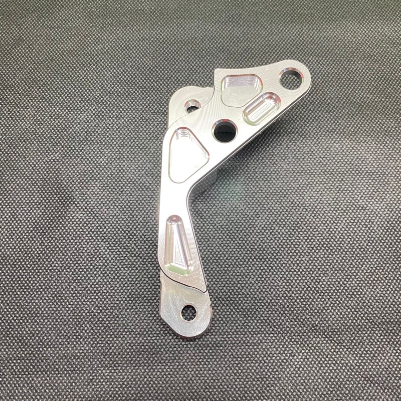 TERMURAH  BREKET KALIPER BIGPOT 4 PISTON BREMBO / NISSIN / KTC KIRI UNTUK VARIO SCOOPY BEAT 4p big p