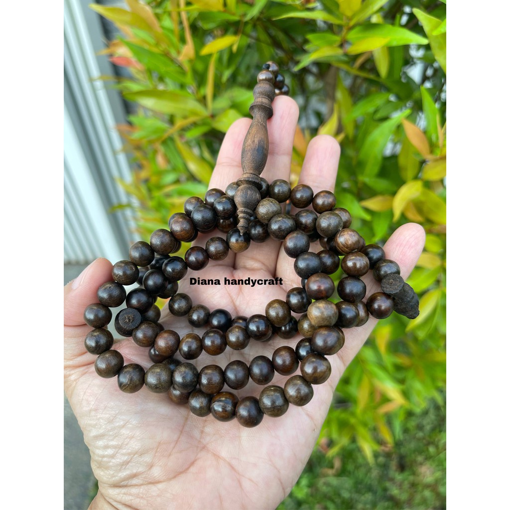 Tasbih Kayu Gaharu Asli Kalimantan 8 mm BUKAN  Nagasari.cendana. Agatis / Tasbe 99 Kayu Gaharu Buaya