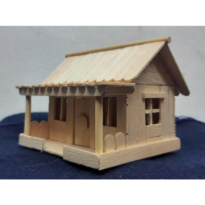 Rumah Adat Miniatur dari Stik Es Krim Keren