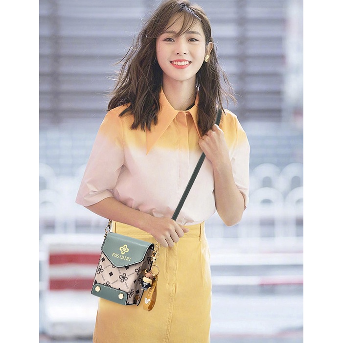 Korea Tas Bahu Bertekstur Fashion dompet Tas Messenger Wanita Mini Serbaguna bag satu bahu retro tas persegi kecil Sederhana dan bergaya Tas pundak Penting untuk perjalanan Hadiah Crossbody  Shoulder Bags