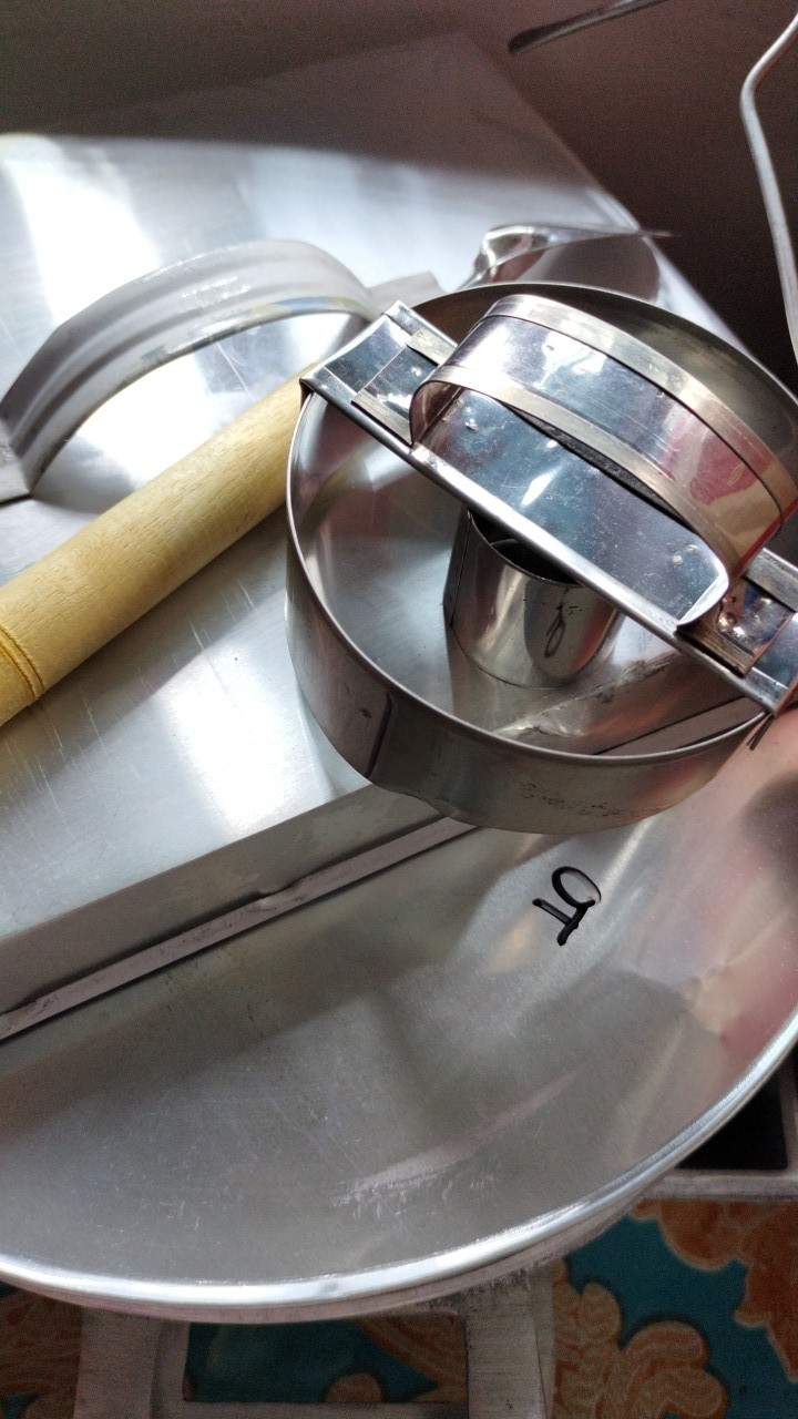 Ceatakan Kue Lumpur Martabak Mini 7 Cm Ot + Tutup Free Sutil Kue