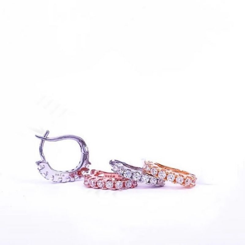 anting Wynn baris replika berlian lapis emas