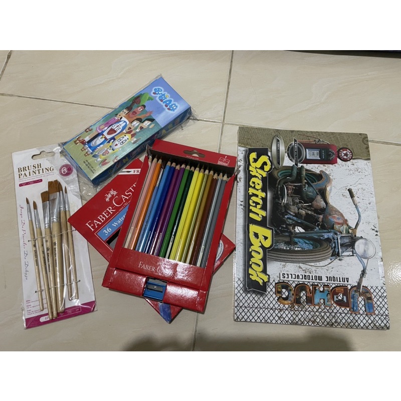 

Alat Lukis / Mewarnai